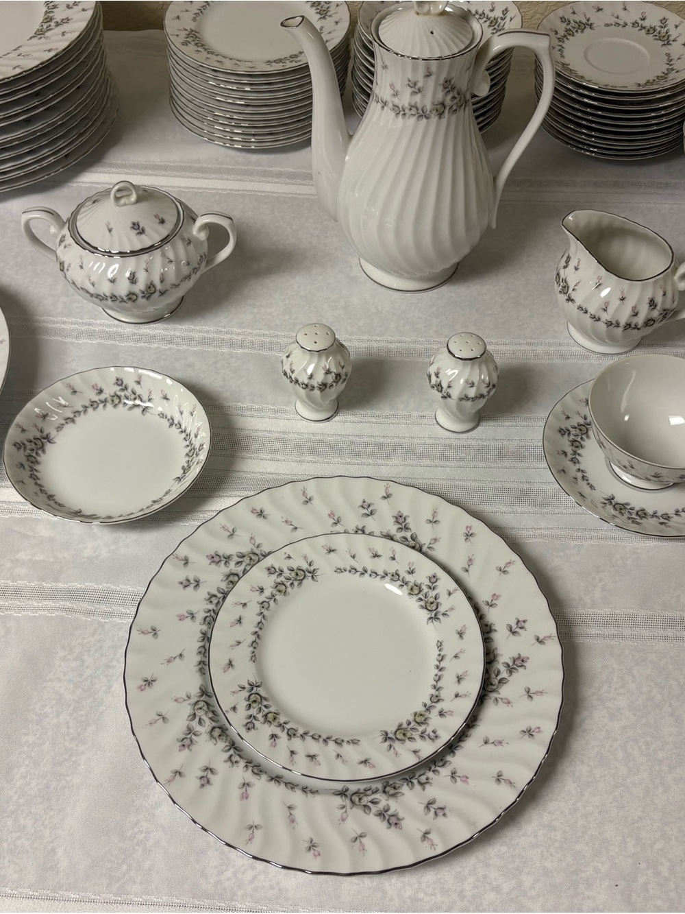12 place settings plus additional pieces…Style House…Pristine Condition